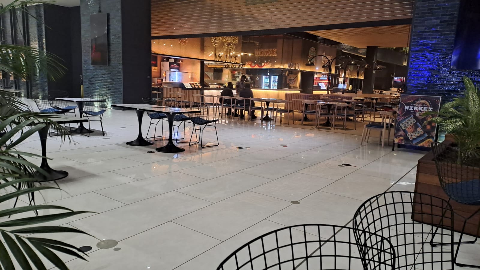 Tribecca Mall : un départ de feu rapidement maîtrisé au food court