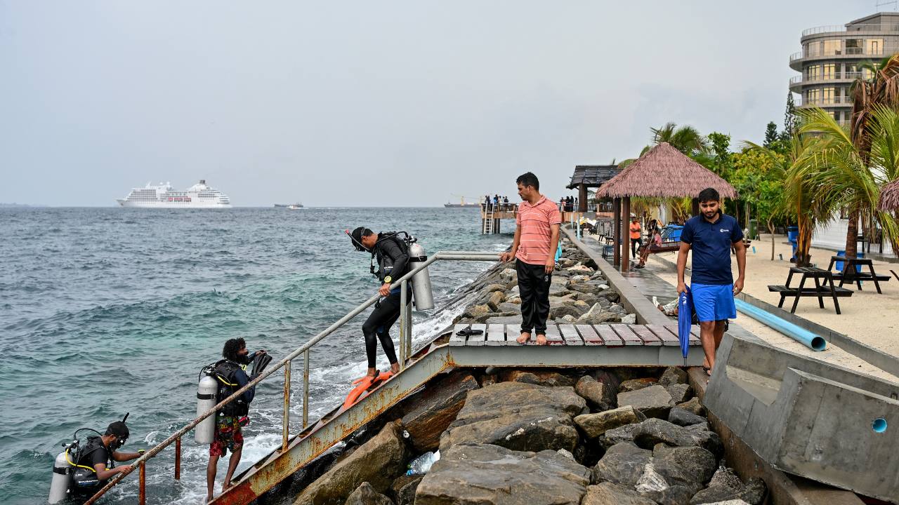 Les corps de quatre plongeurs italiens morts aux Maldives retrouvés