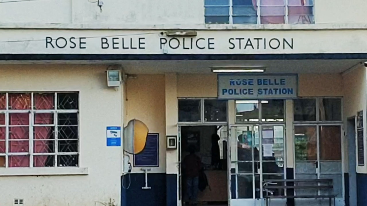 police rose belle 082526
