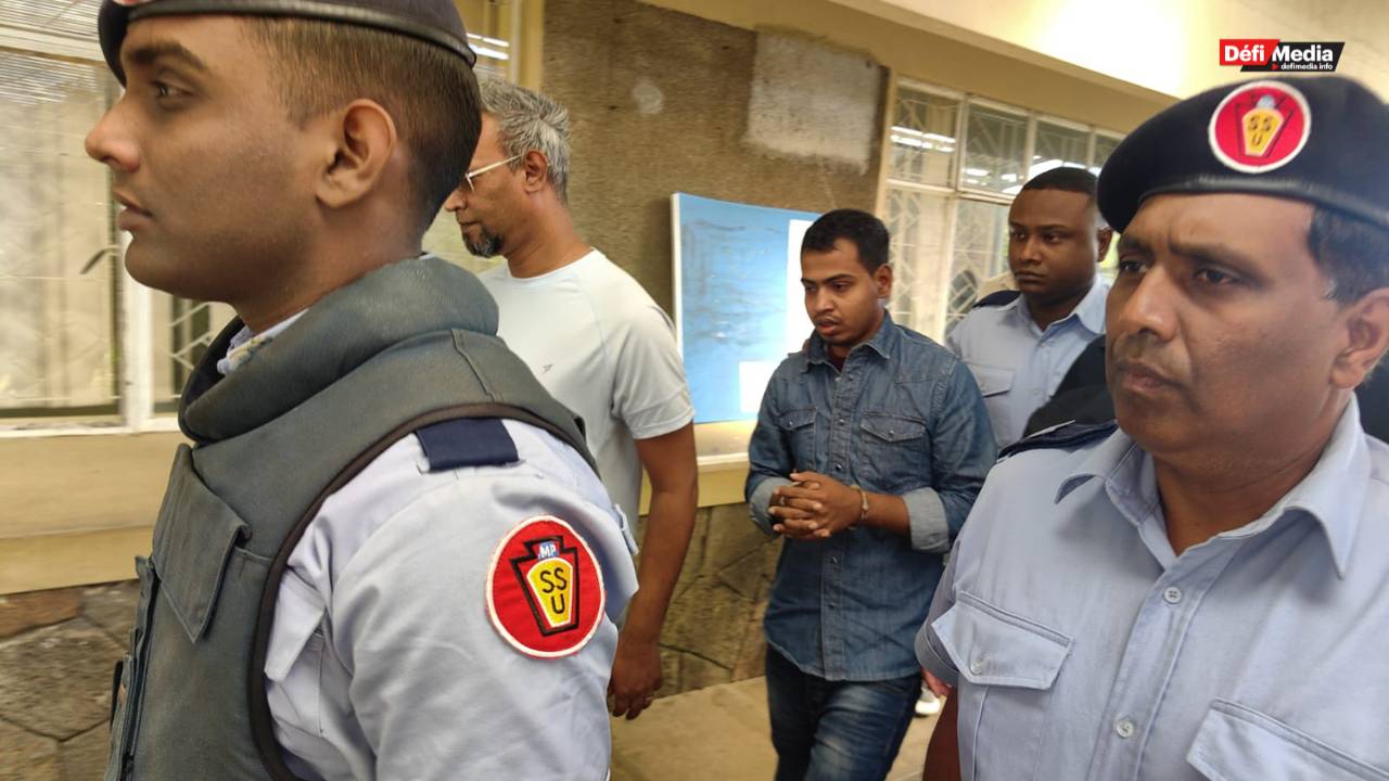 [En Images]  Meurtre de Soobhowtee Jugessur  Mehedy Hassan Rana reconduit en cellule policière
