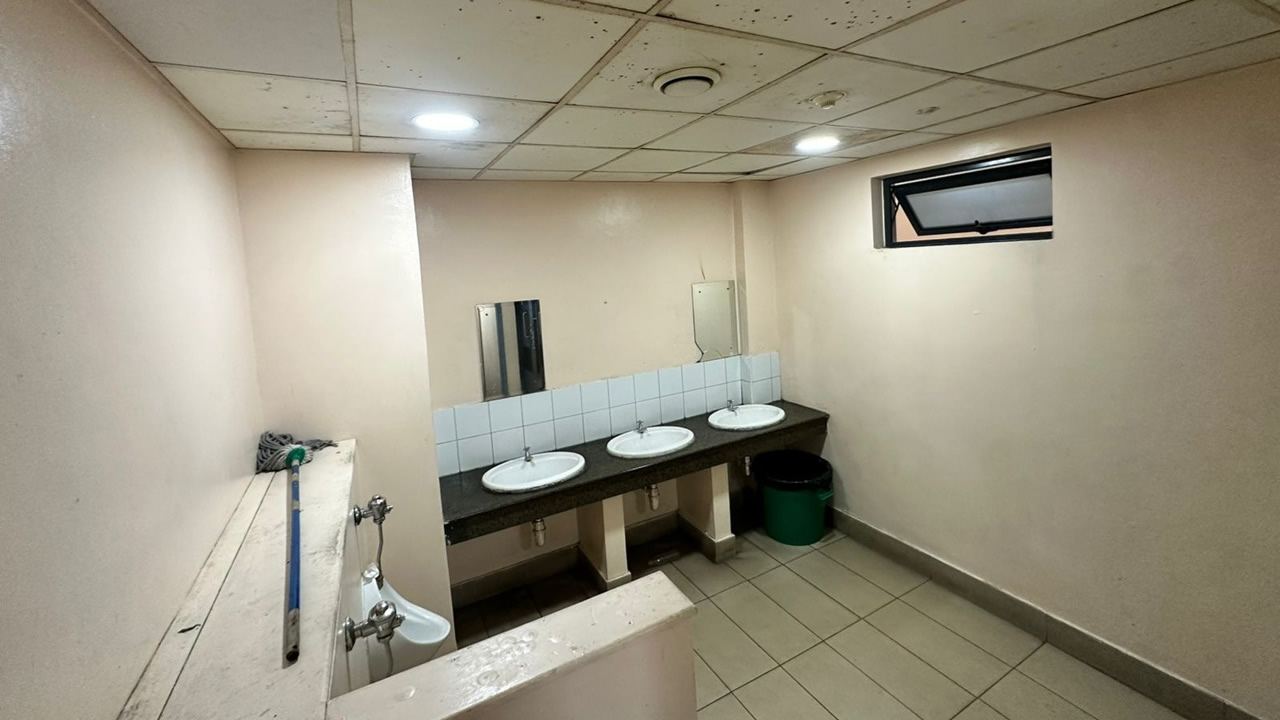À l’hôpital Dr A. G. Jeetoo, la propreté varie selon les étages.