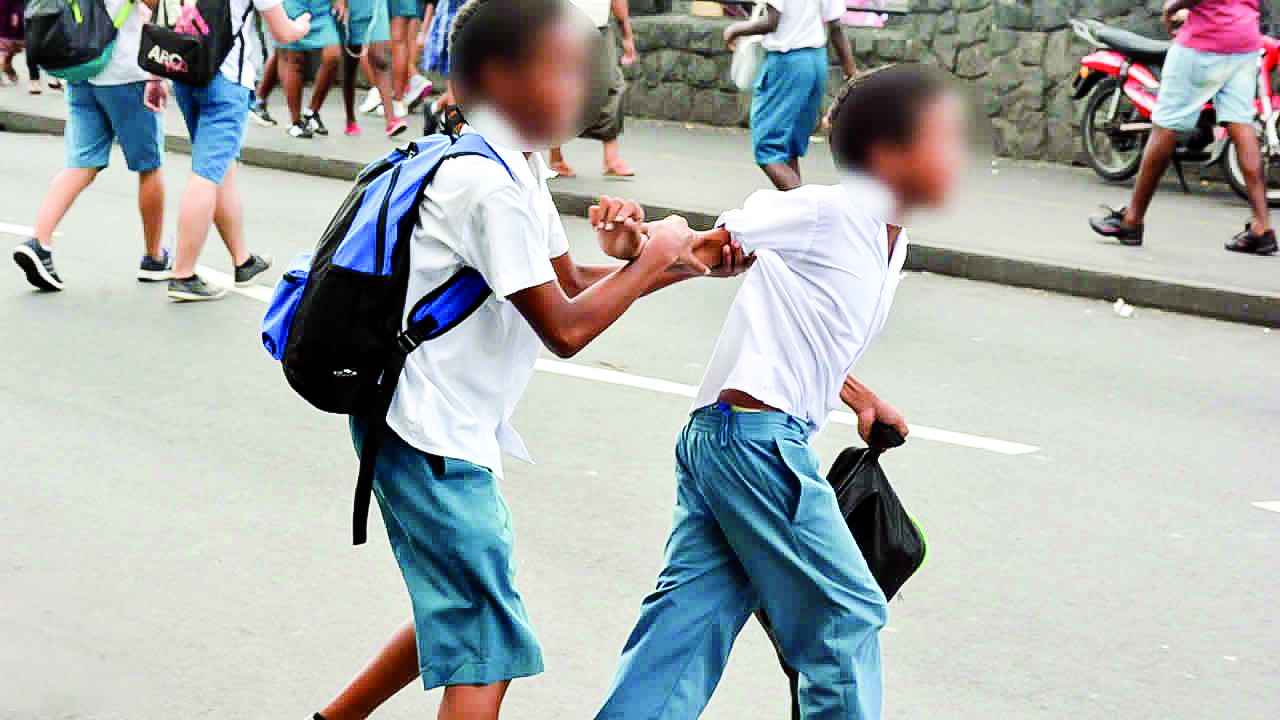 La discipline demeure un gros problème dans les écoles. .