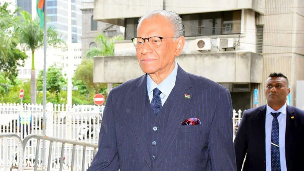 Navin Ramgoolam PM