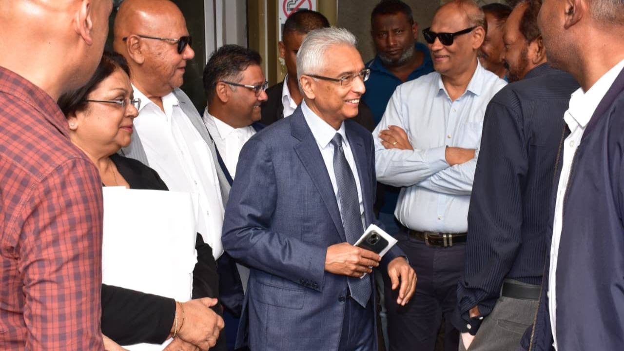 Saisie de Rs 114 millions : la FCC n’a pas encore terminé son enquête, Pravind Jugnauth de retour en Cour le 8 décembre