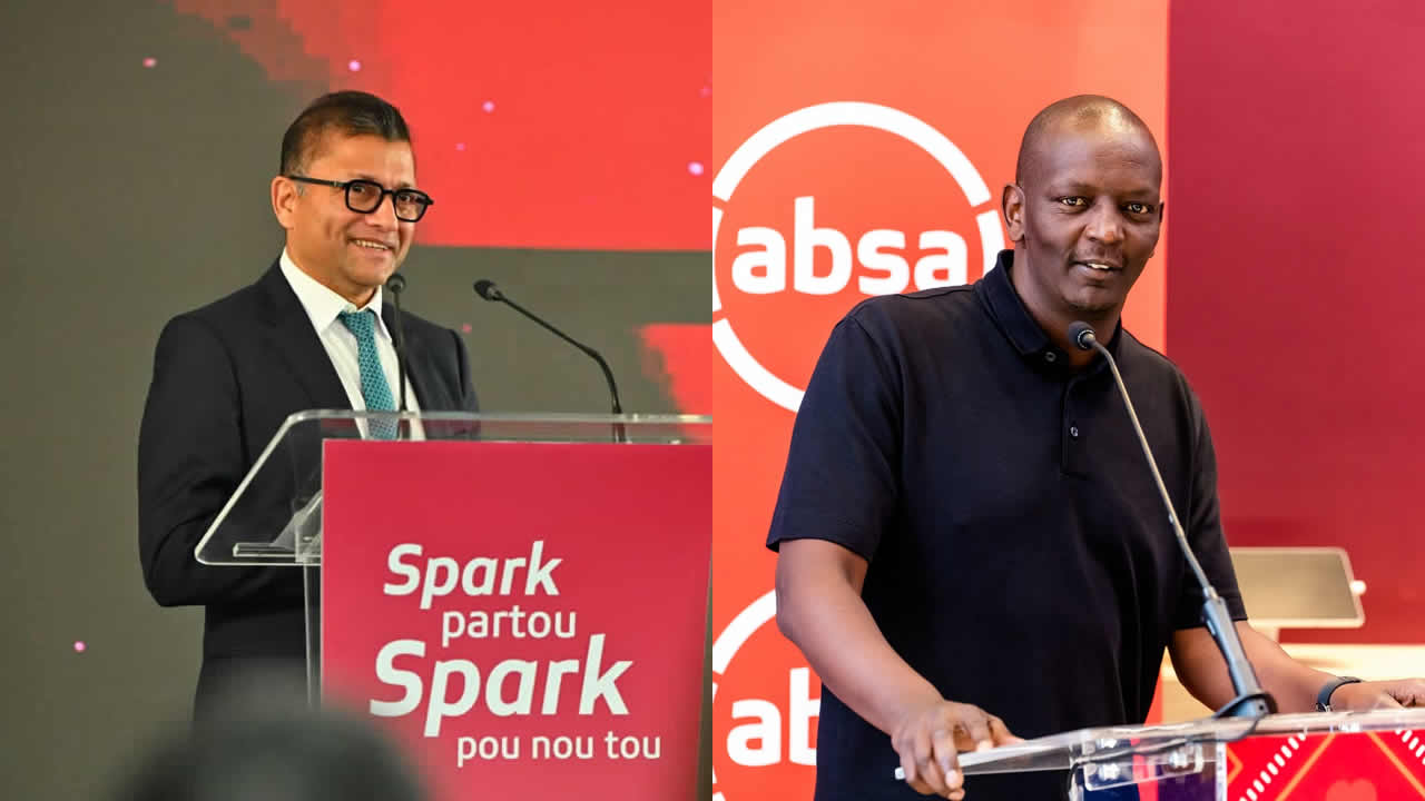 Ravin Dajee, Managing Director d’Absa Bank (Mauritius) Limited et Sitoyo Lopokoiyit, Absa Group Chief Executive: Personal and Private Banking.