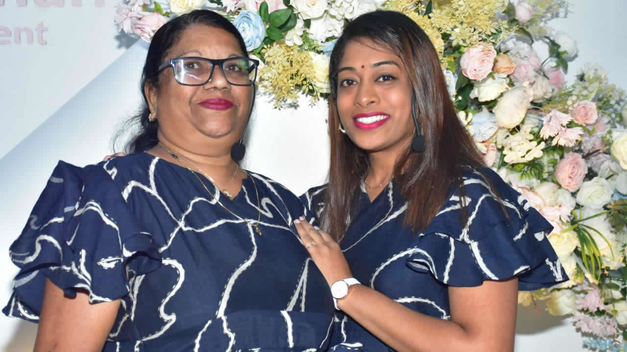 Tashyana et sa belle-mère Vinoda, les gagnantes de Super Maman 2026.