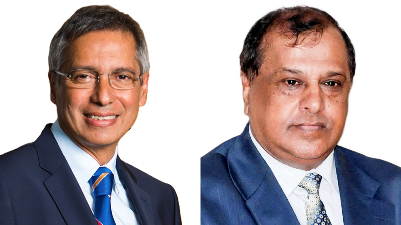Xavier-Luc Duval et Dr Vasant Bunwaree.
