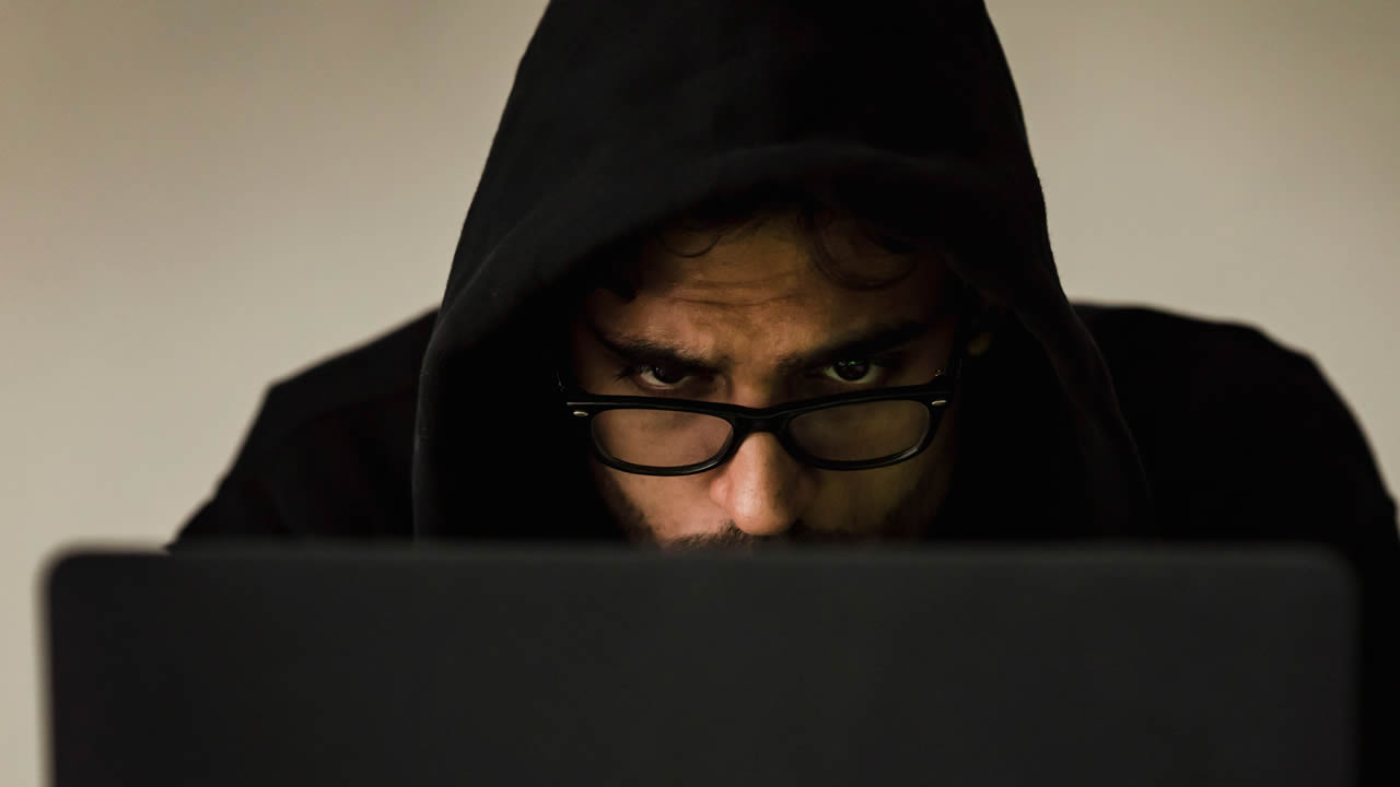 Se dirige-t-on vraiment vers la fin de l’anonymat  en ligne ?