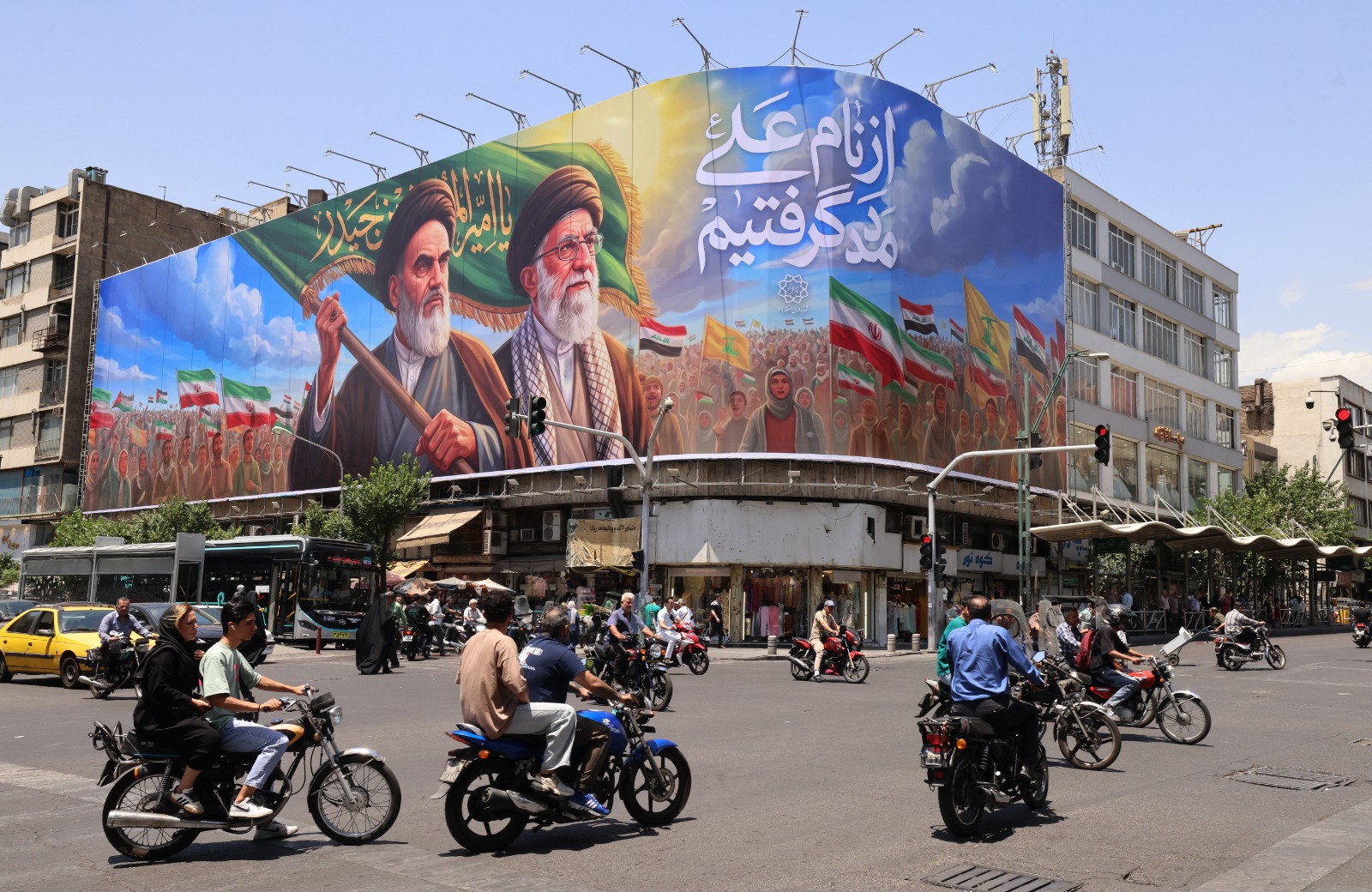 Les hostilités entre Iran et Israël suspendues, les menaces persistent