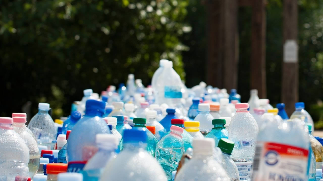 bouteilles en plastique