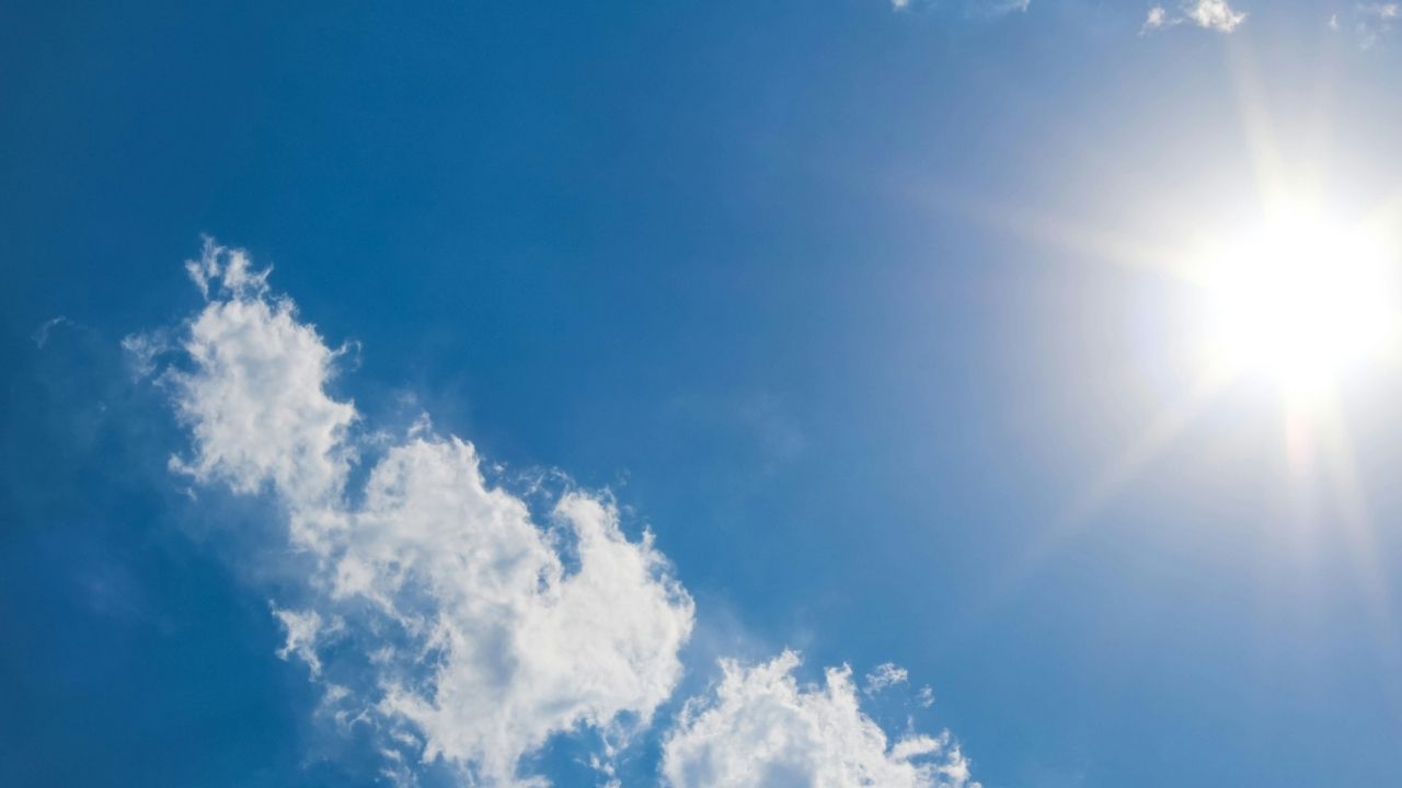 Météo : temps généralement ensoleillé, mer forte au-delà des récifs