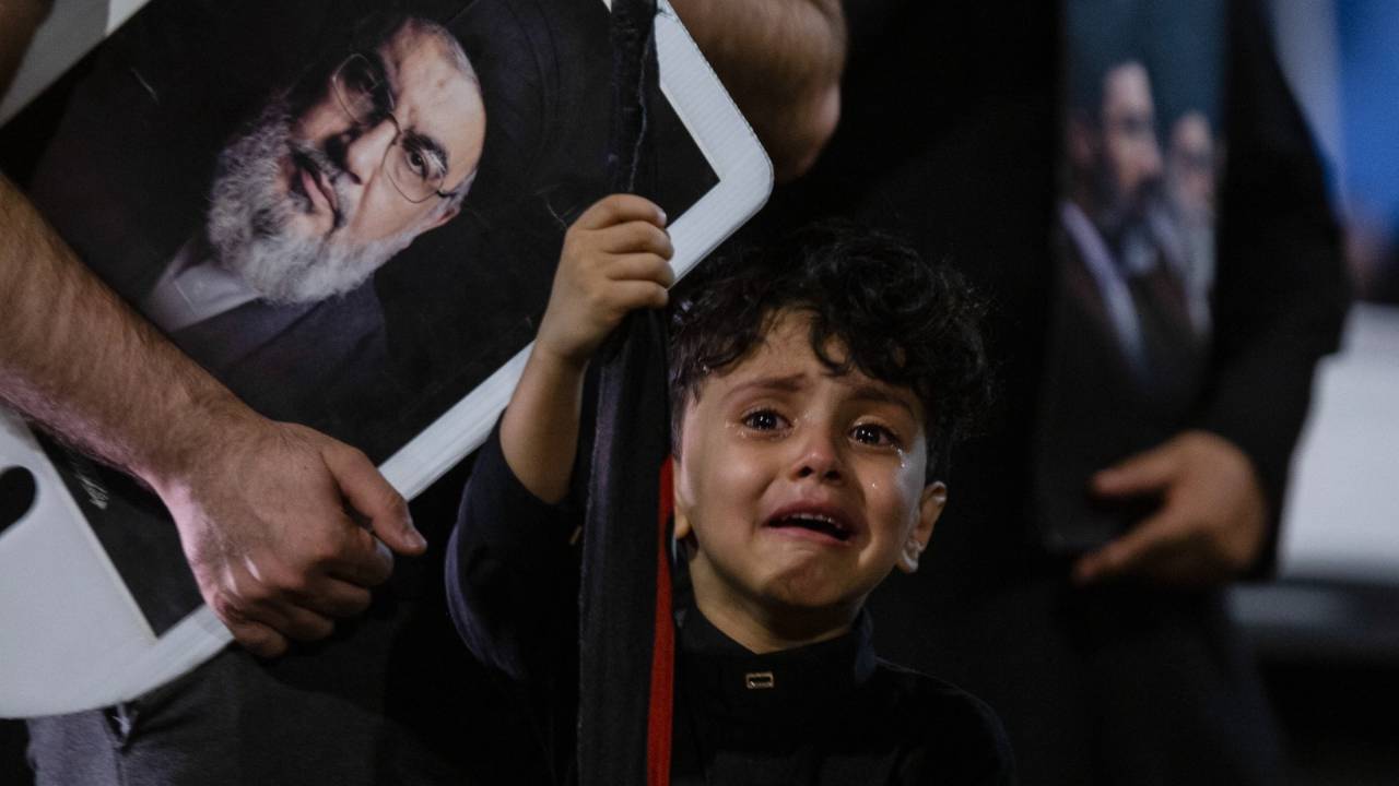 Le guide suprême Khamenei inhumé sur fond de frappes entre les Etats-Unis et l'Iran