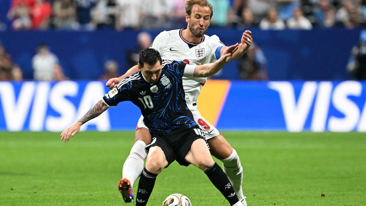 Mondial-2026: à Londres, les supporters anglais abattus après la défaite contre l'Argentine