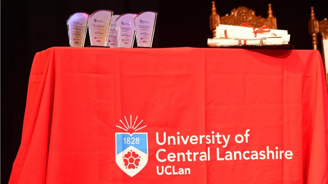 En partenariat avec l’University of Lancashire (UCLan), l’UoM Enterprise Ltd s’est imposée dans la formation de professionnels hautement qualifiés.