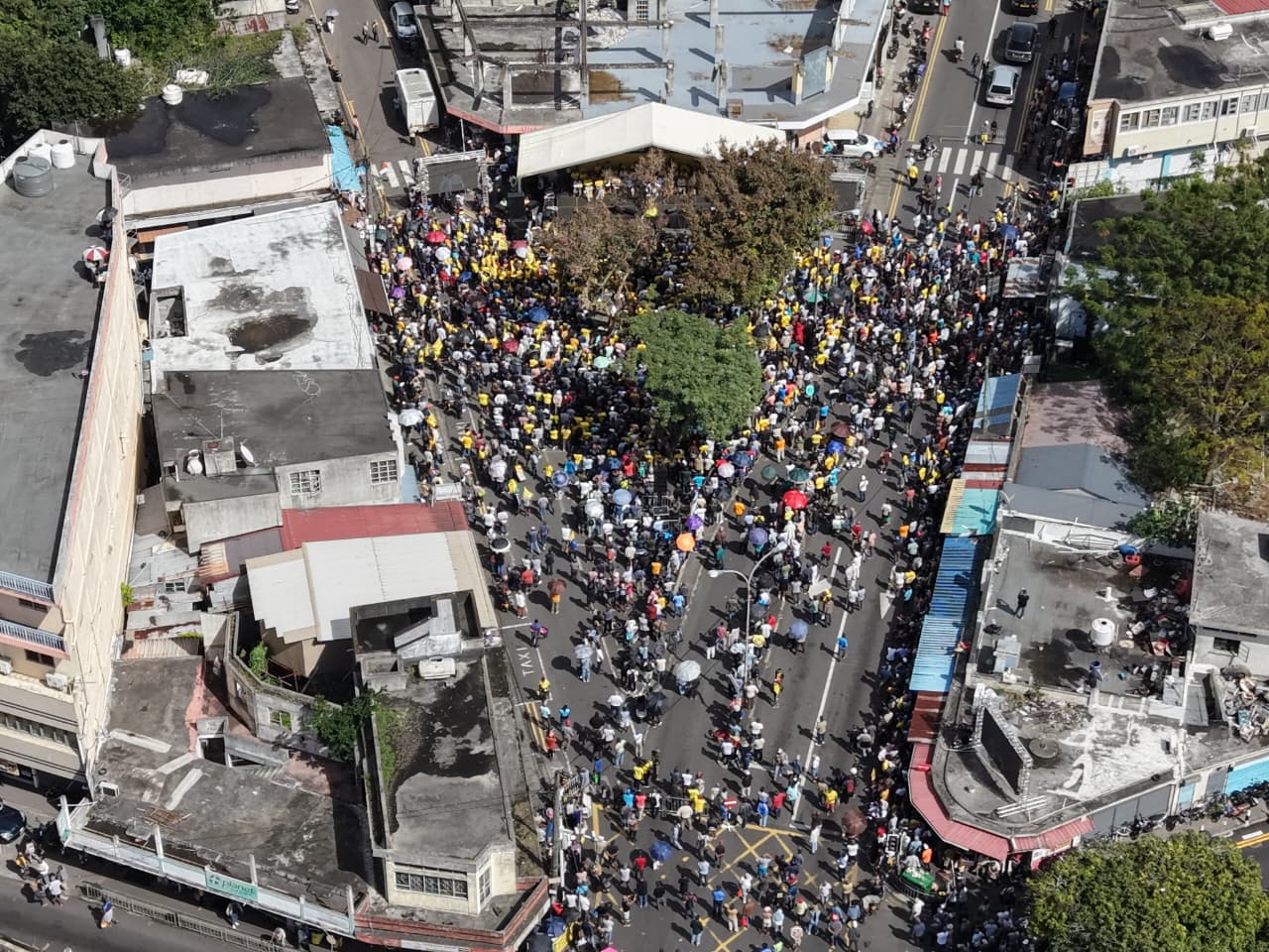 Meeting du Reform Party à La Louise, Quatre-Bornes : images prises par drone au moment où Roshi Bhadain prenait la parole.