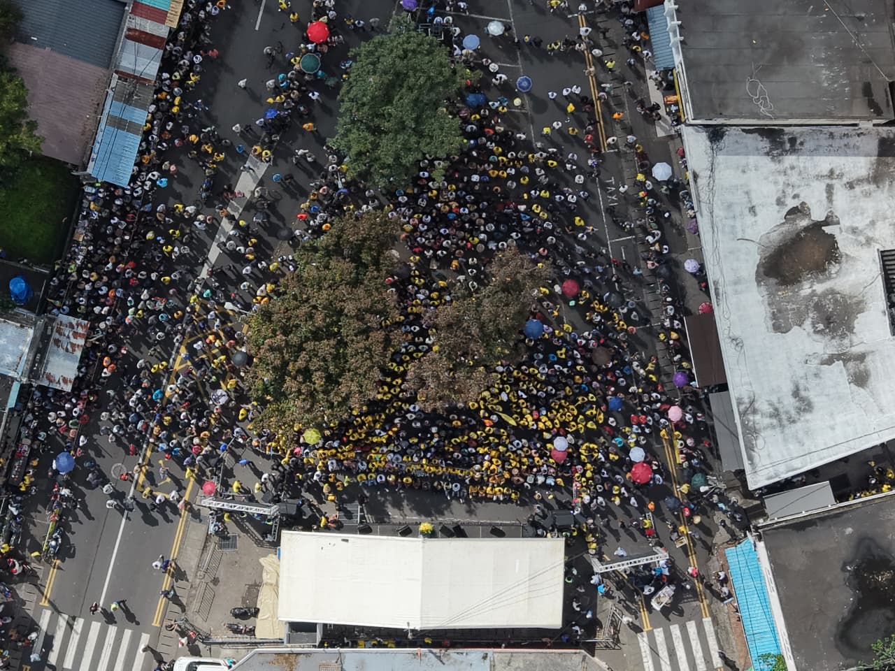 Meeting du Reform Party à La Louise, Quatre-Bornes : images prises par drone au moment où Roshi Bhadain prenait la parole.