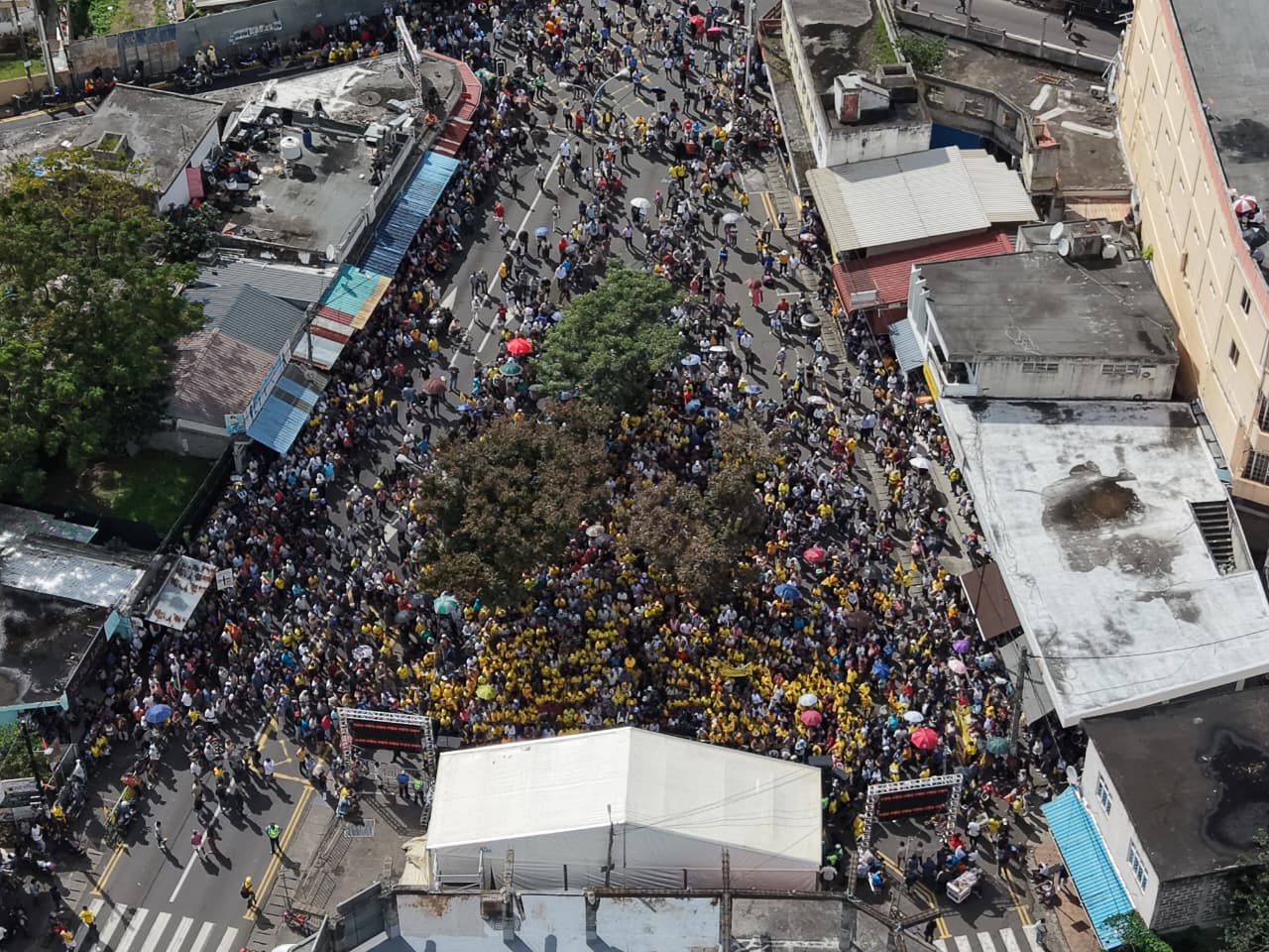 Meeting du Reform Party à La Louise, Quatre-Bornes : images prises par drone au moment où Roshi Bhadain prenait la parole.