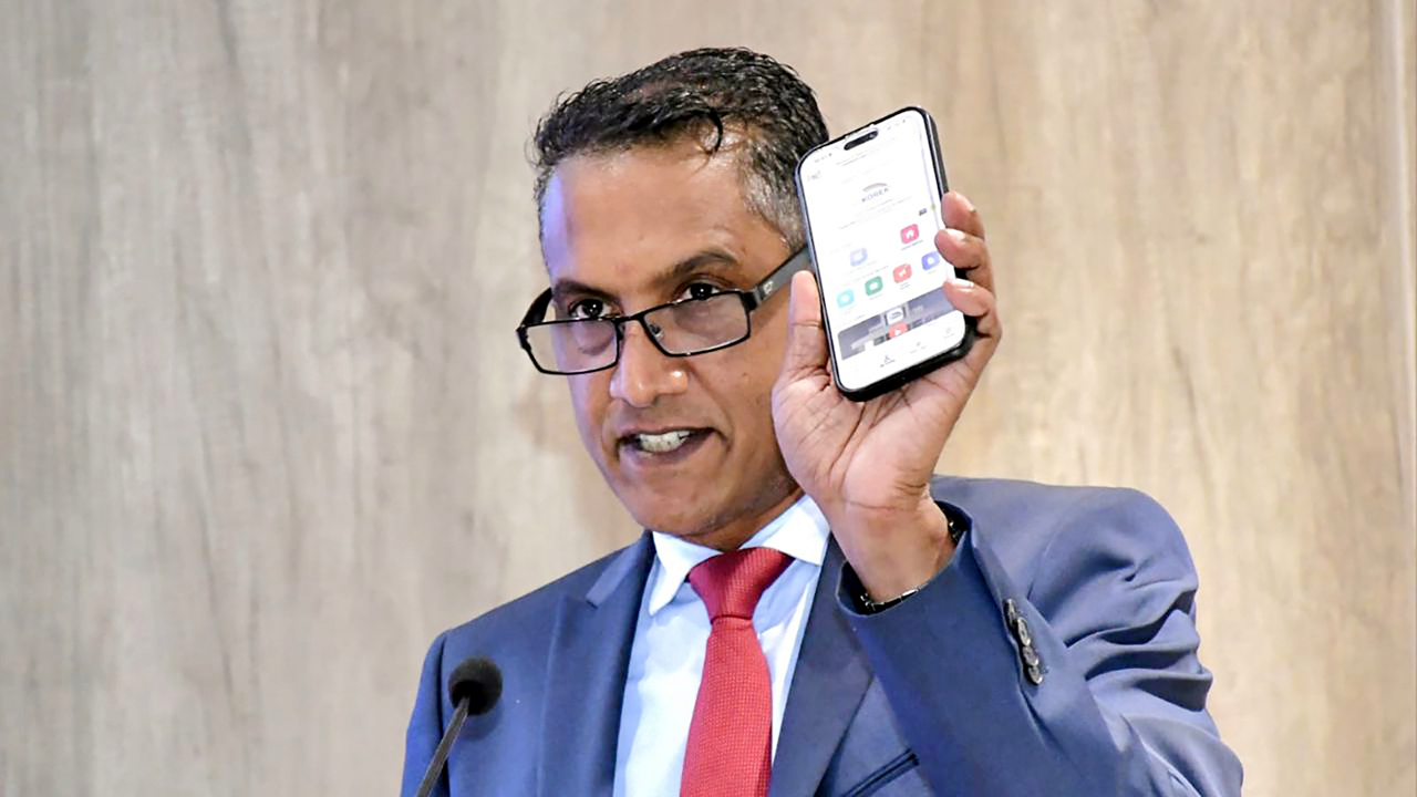 Le ministre Ramtohul a expliqué que Korek est né du constat que les citoyens devaient utiliser plusieurs applications différentes pour accéder aux services publics.