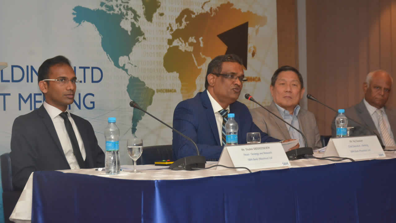 Sailen Sreekeessoon, Raj Dussoye, Kee Chong Li Kwong Wing et Kris Lutchmenarraidoo.