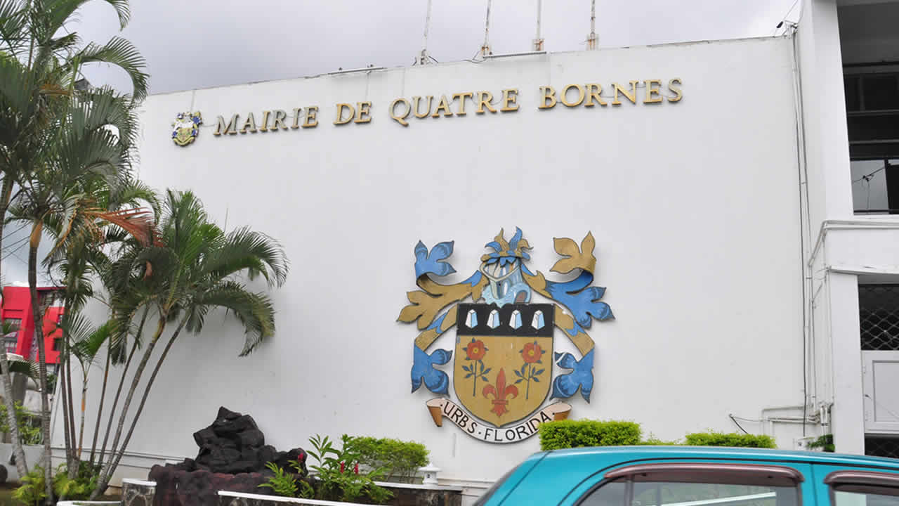 mairie de Quatre Bornes
