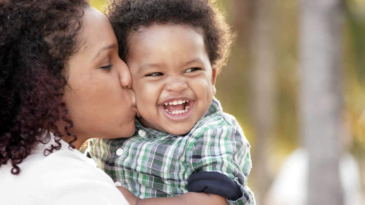 Dans l’univers maternel 