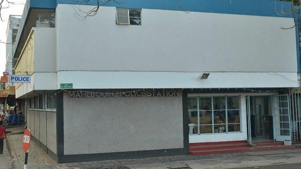police de Mahébourg