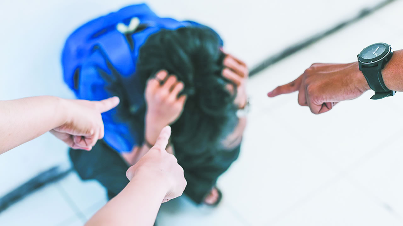 Le harcèlement scolaire et en ligne devient un vrai danger pour les jeunes.