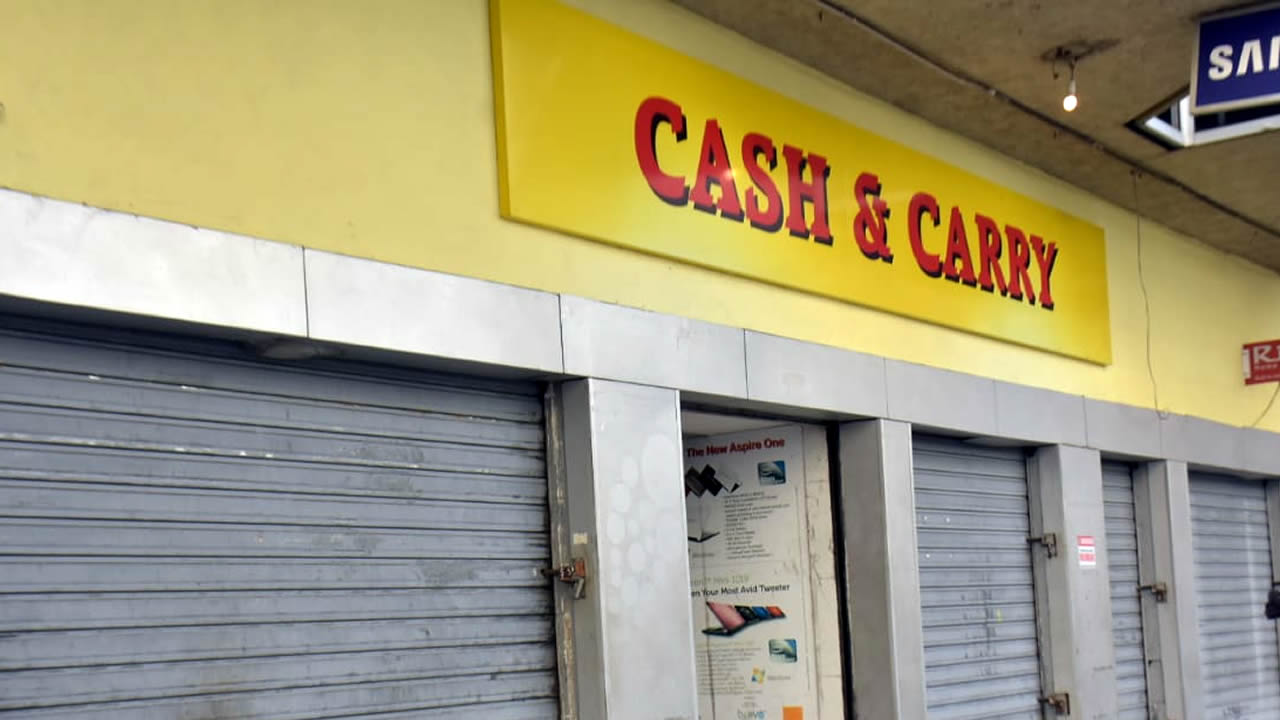 Cash & Carry