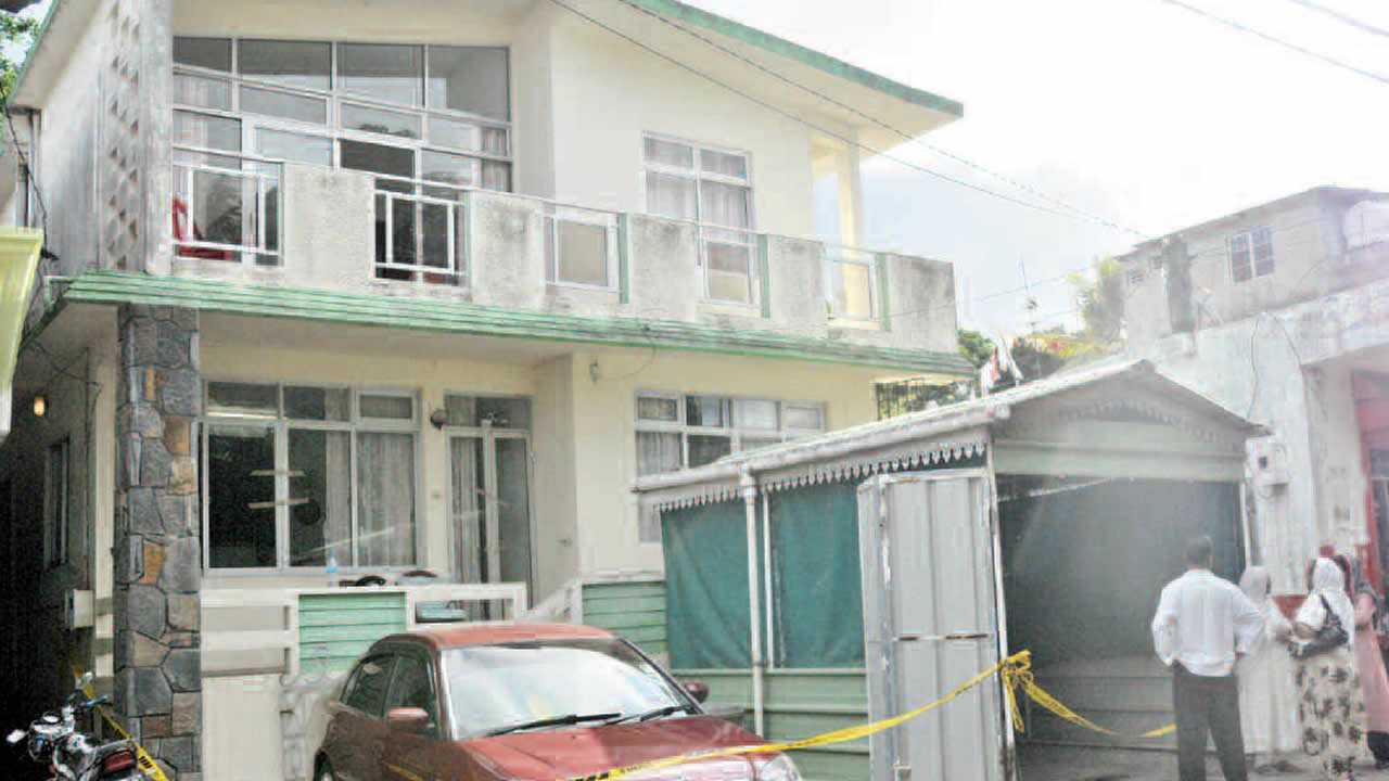 Bibi Fawsia Mohamed Hossain