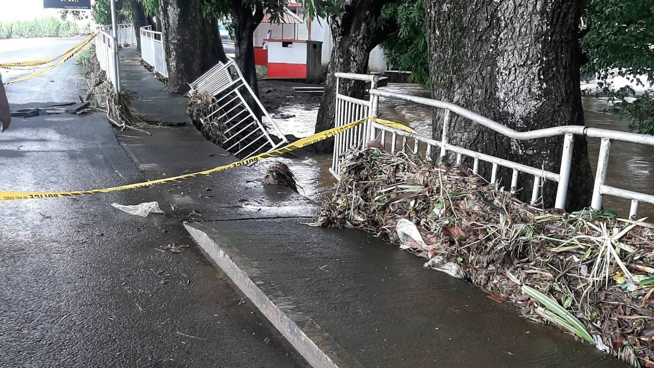 Les pluies torrentielles ont provoqué des dégâts considérables à travers le pays comme ici à Bramsthan, Flacq (photo)