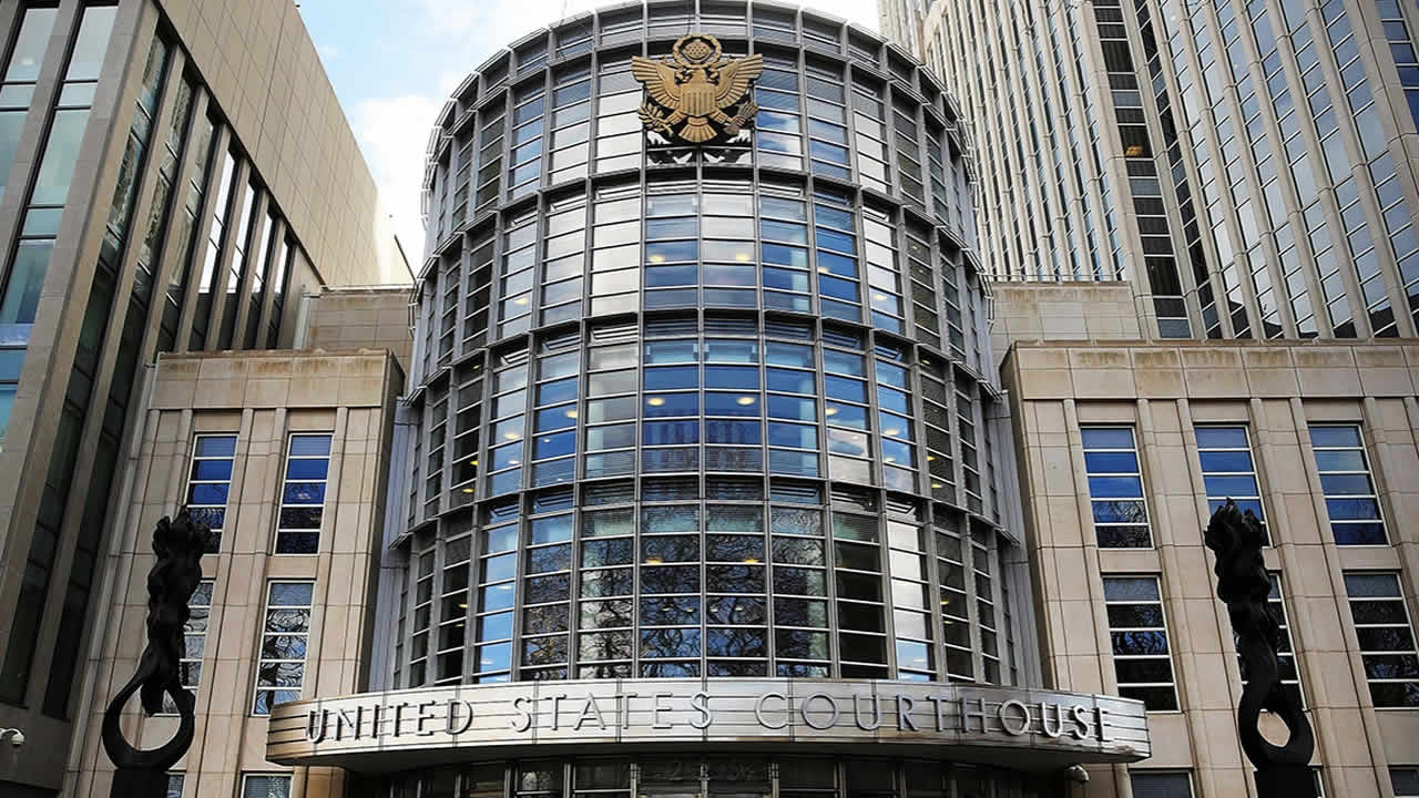 la cour du district Est de New York