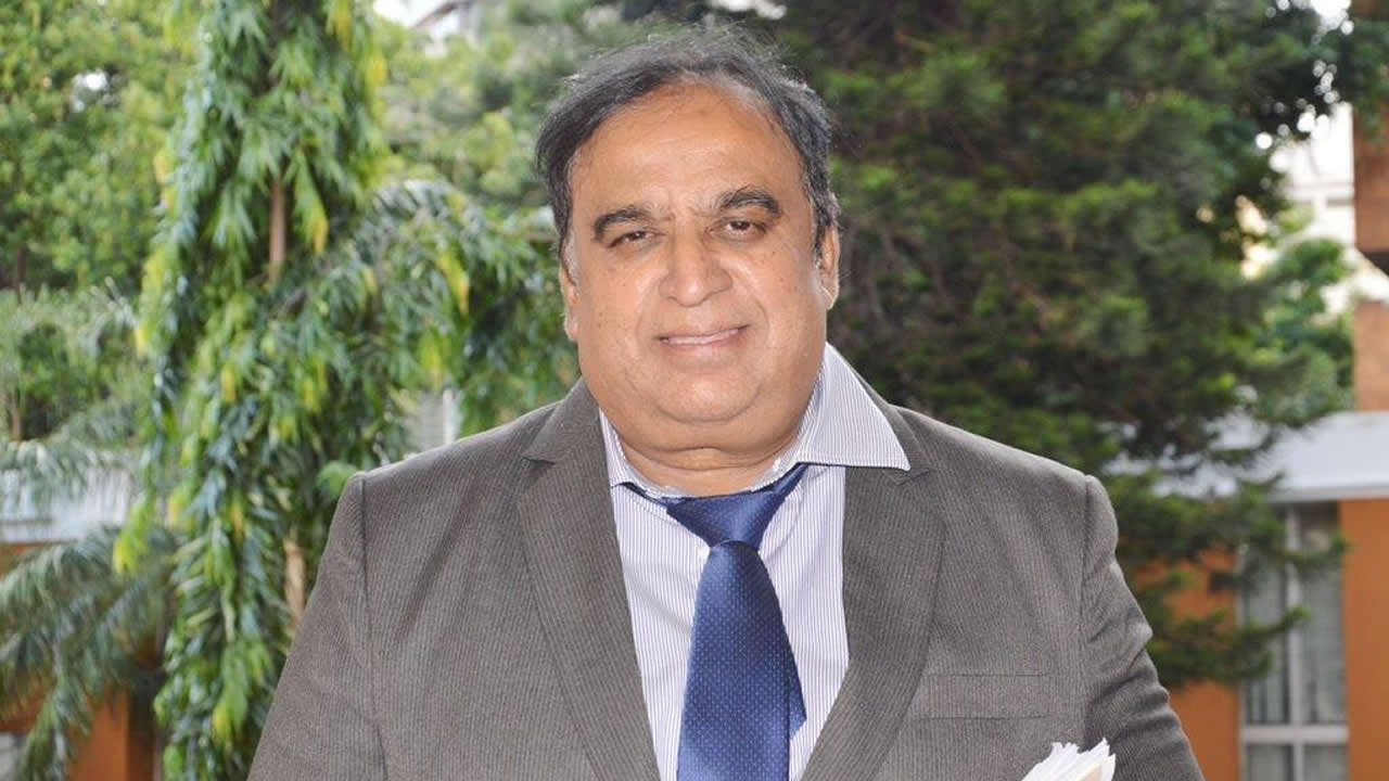 Rajen Narsinghen, juriste.