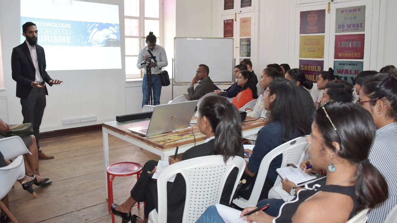 L’atelier de travail s’est tenu au Co-Working à Port-Louis.