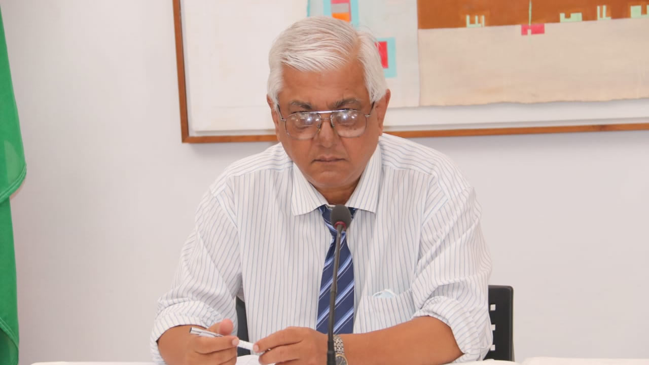 Selon le Dr Vasantrao Gujadhur, directeur des services de santé publique, l'état de santé des patients atteints du Covid-19 s’améliore.