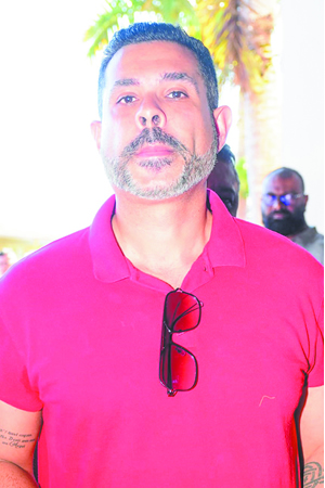 Shakti Dewoo est le fils de l’ancien maire travailliste Shekar Dewoo.