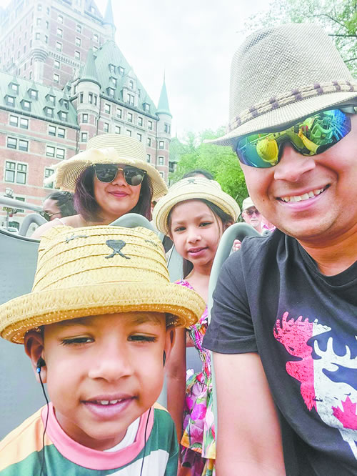 ... Aujourd’hui, ils mènent  une vie de famille épanouie au Canada, avec deux enfants nés de leur amour.