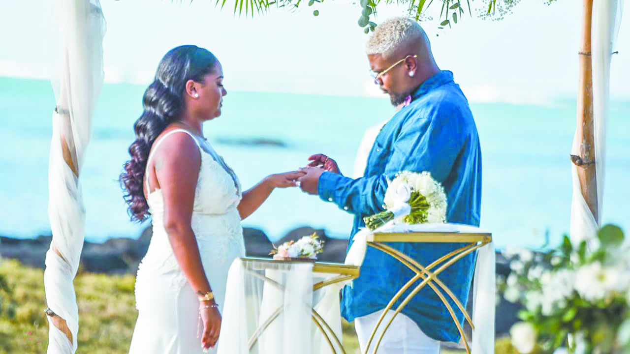 La cérémonie s’est déroulée sur la plage de Bain-Boeuf.