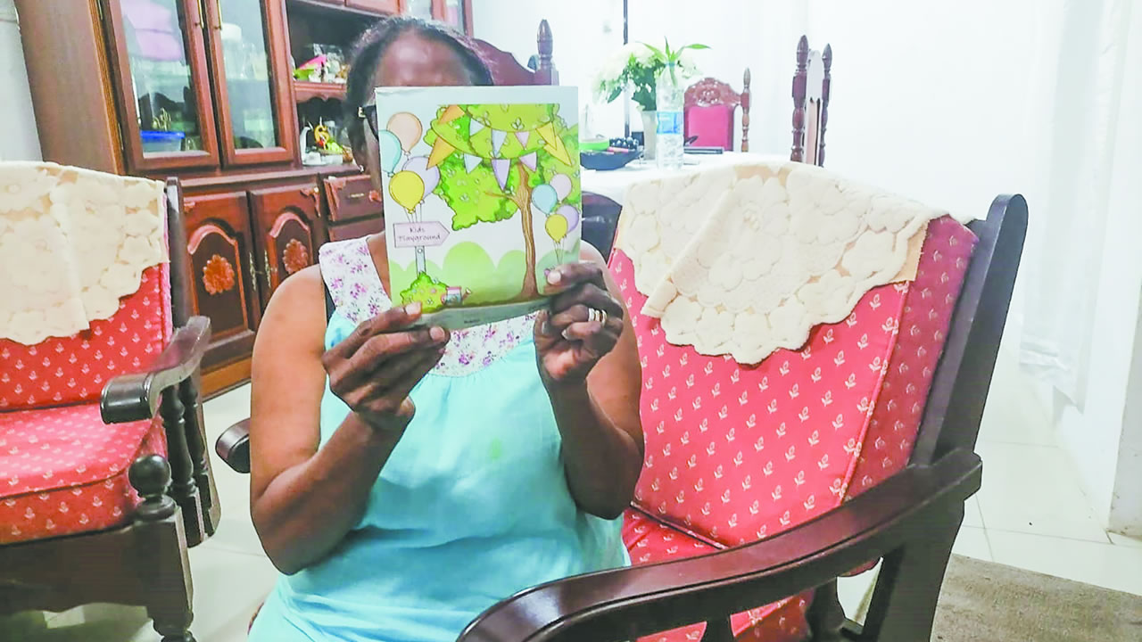 Lizbeth se dit démunie face au comportement de son fils.