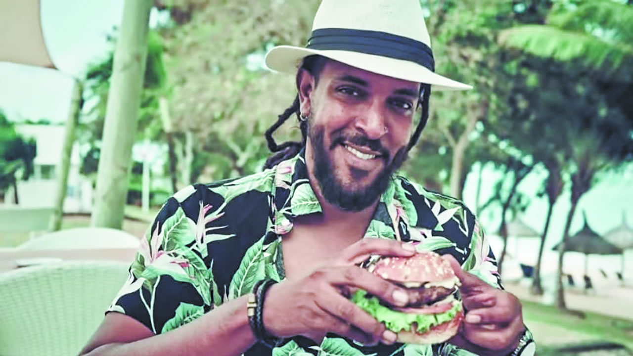 Lionel Athion est le directeur de Mahébourg Eco Aventures.