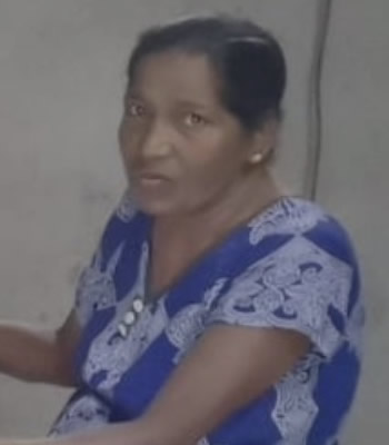 Harmawati Dhunnoo, 80 ans, a eu une fracture à la mâchoire.