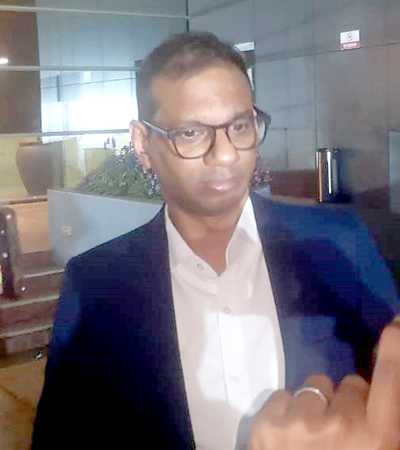 Me Assad Rujub a assisté Rajcoomar Seewoo lors de son interrogatoire.