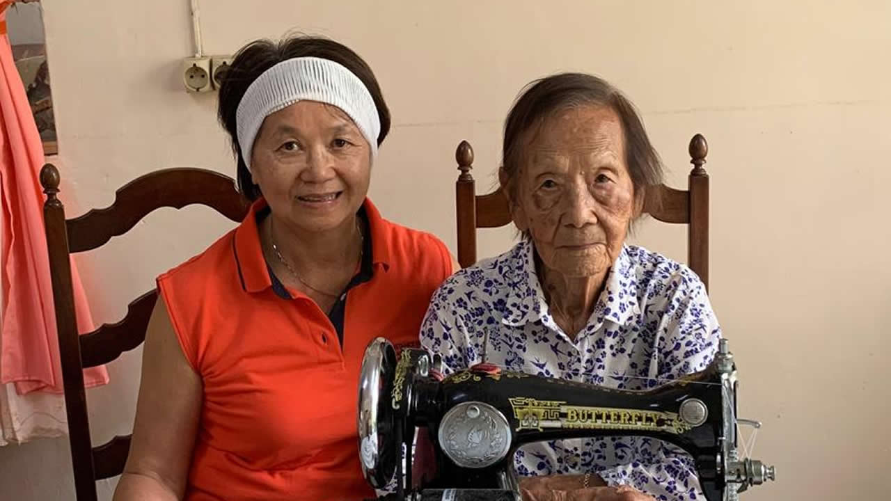 Malgré son âge avancé, la couture reste sa passion. 