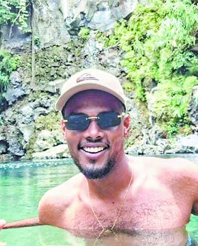 Avi était passionné de randonnées et de sorties dans la nature.