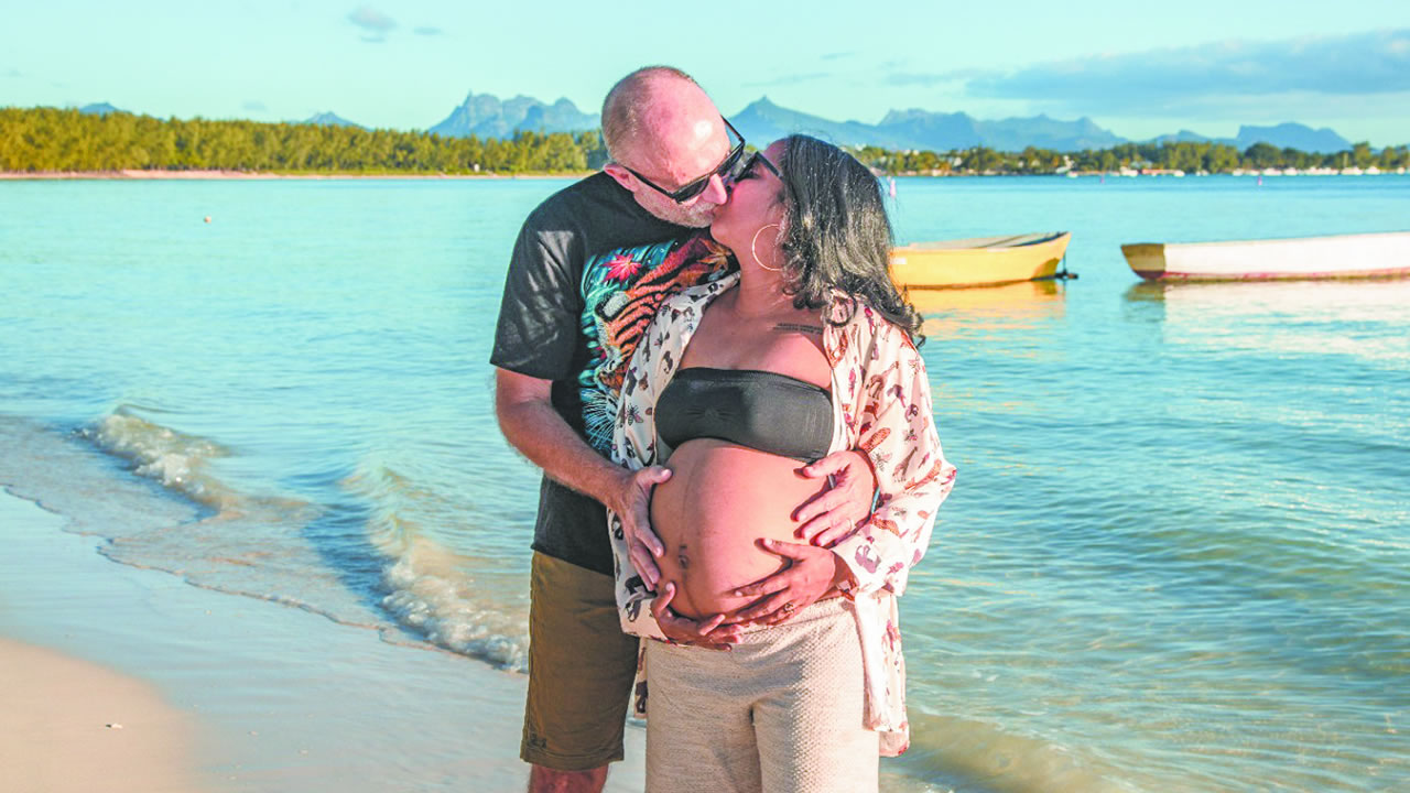 La grossesse de Julie a scellé leur amour et leur complicité.