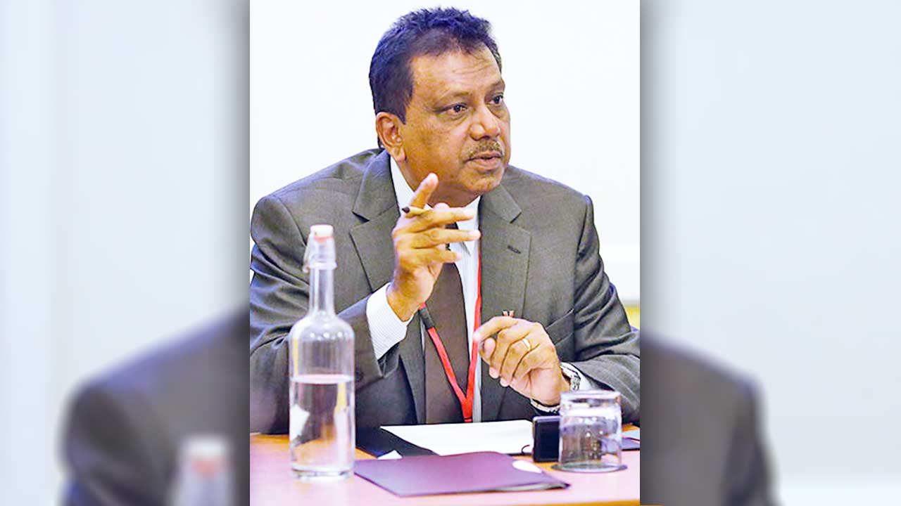 Mahen Busgopaul: “We should keep our kids safe while online”