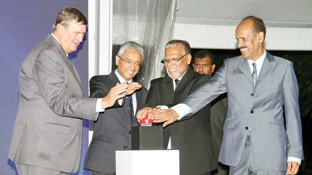 PM calls for stronger collaboration between the Private and Public sector