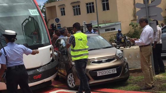 Accident entre une voiture et le Metro Express - Zaed Nanhuck : «Faut-il qu’il y ait mort d’homme pour agir ?»