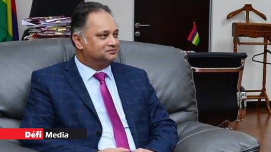 Droits de douane américains : «Des discussions bilatérales se poursuivront pour ramener ce taux en dessous de 15 %», affirme Adil Ameer Meea