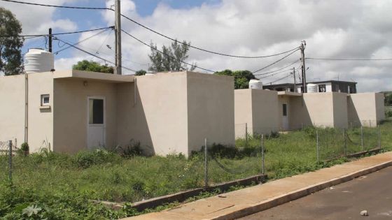 Subventions pour la dalle : 276 familles reçoivent chacune Rs 75000