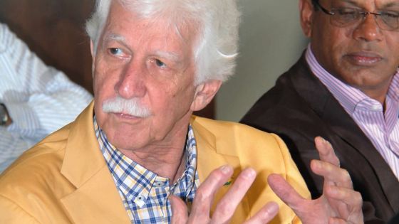 Paul Bérenger: «Le gouvernement est entré dans un engrenage constitutionnel»